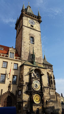 古老市政厅和天文钟