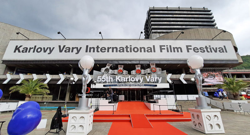 KarlovyVary国际电影节主条目-热酒店红地毯综合体