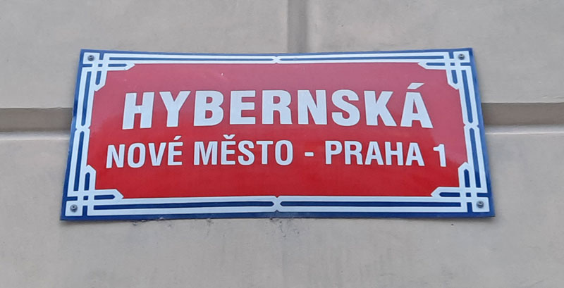 prague街牌叫hybernska
