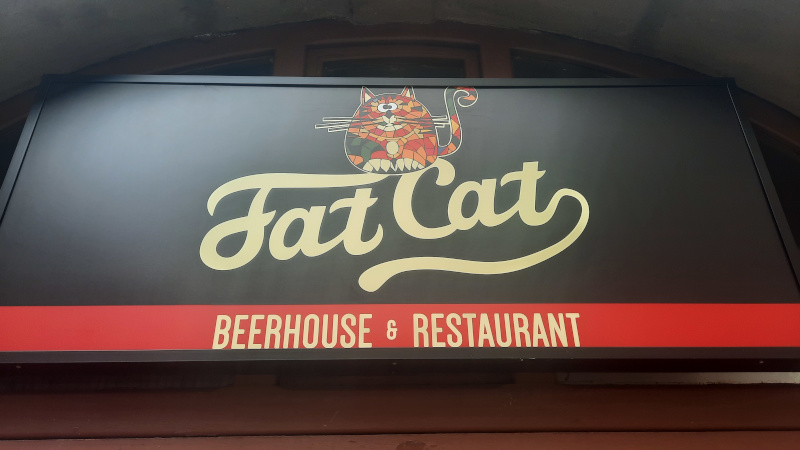肥猫餐厅标志