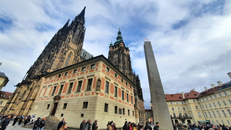 布拉格城堡方尖碑三院